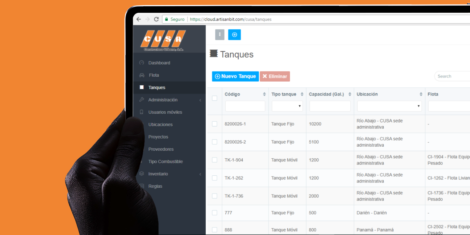 Mockup de gestión de combustible web y app para CUSA